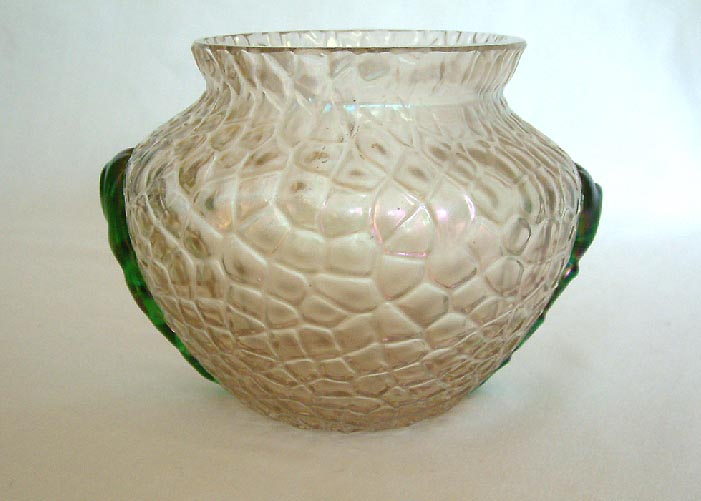 circa 1900 art nouveau glass bowl possibly by Loetz or Kralik